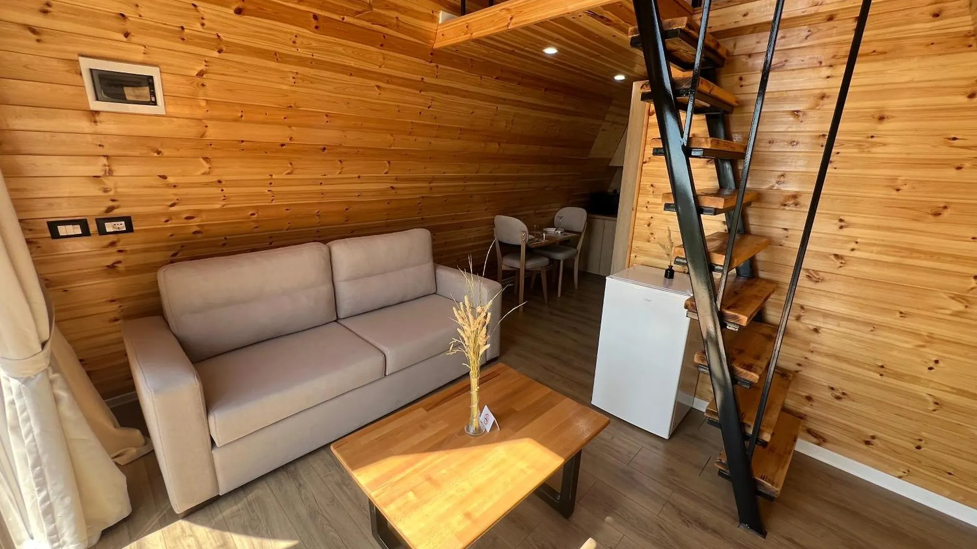 Doel House Zues Villa Shkoder