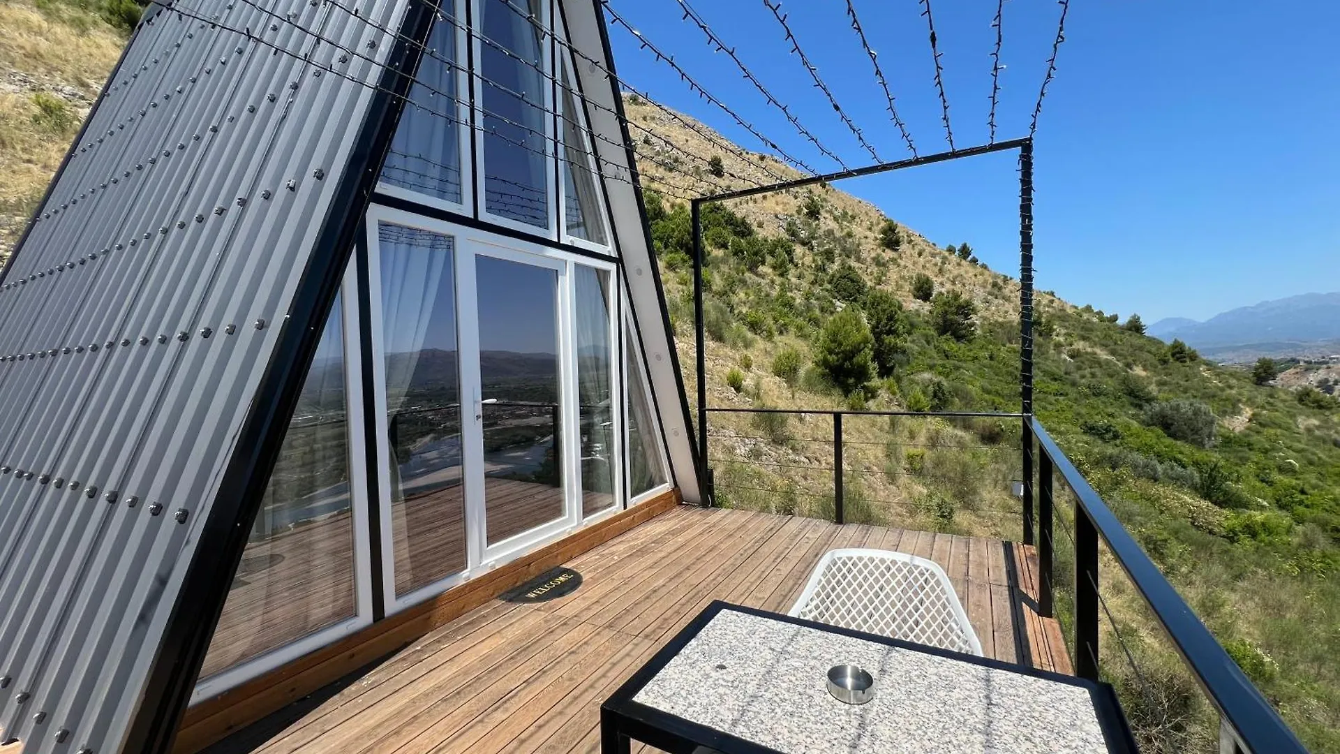 Doel House Zues Villa Shkoder